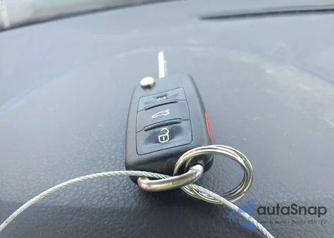 2012 Volkswagen Tiguan S/Se/Sel из США, поврежденный, VIN WVGAV7AX2CW557824